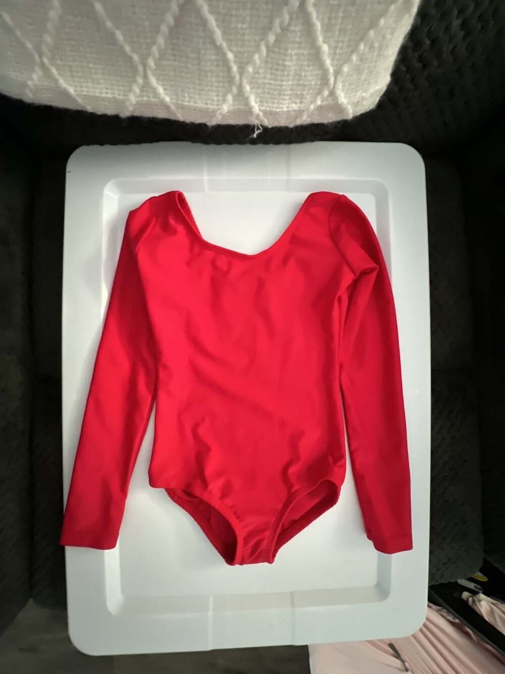 Leveret Long Sleeve Leotard Red
Brand new without tags